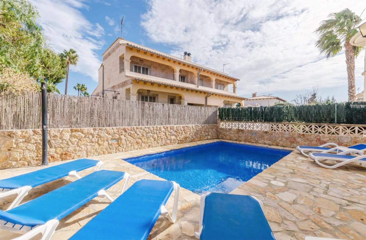 Benestar Pool&beach In Platja De